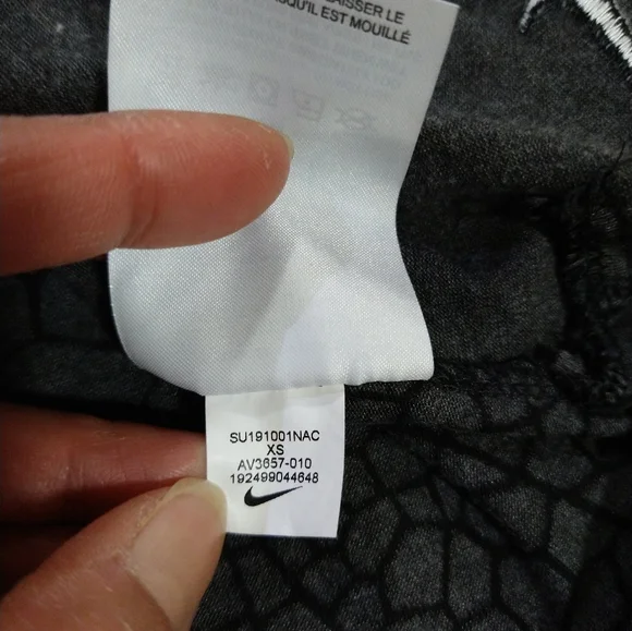 Size X's Nike athletic workout sports top - Picture 15 of 16